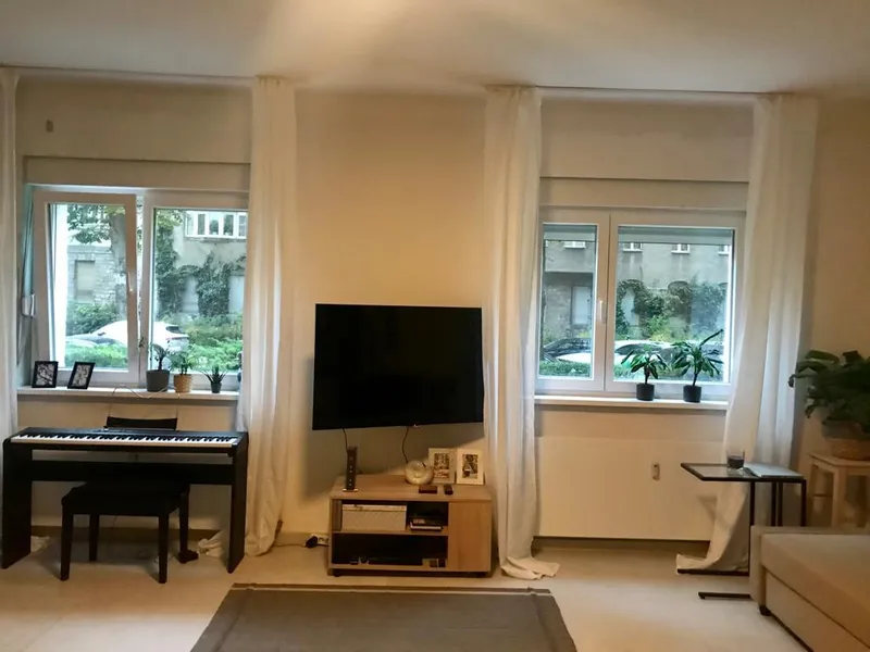 Wohnen mit Charakter: Kompaktes 1-Zimmer-Apartment in Wilmersdorf — photo 1